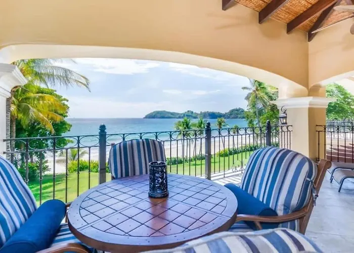 Holiday home Stunning Luxury Mansion In With Six Bedrooms And Beachfront Access
