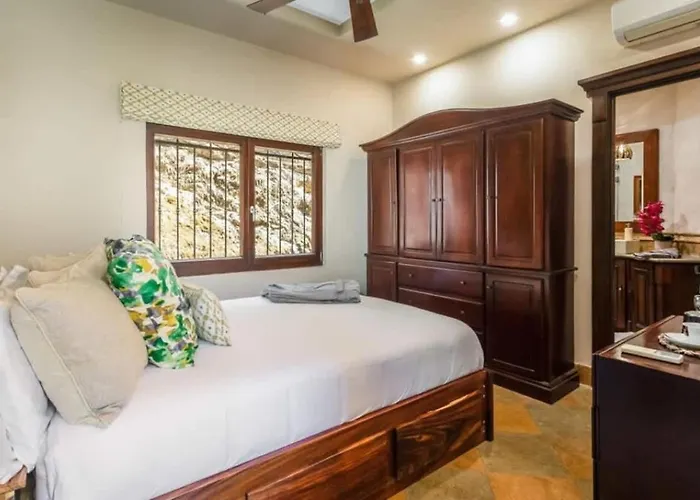 Holiday home Stunning Luxury Mansion In With Six Bedrooms And Beachfront Access Playa Flamingo